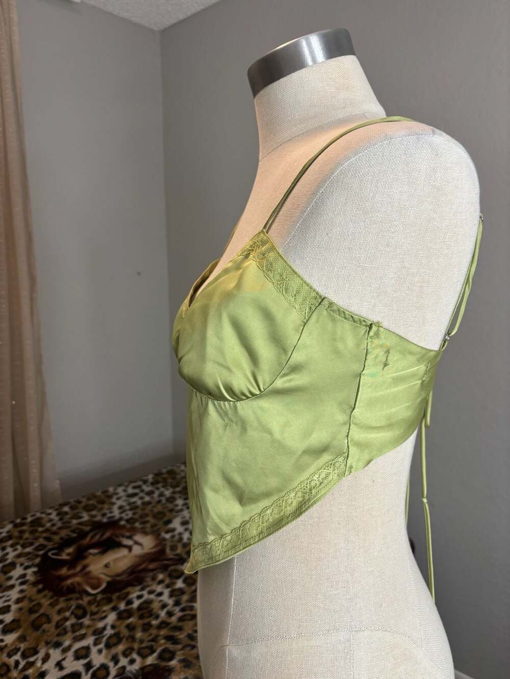 Lilyful Lime Green Satin Lace-Trim Hanky Hem Tie-Back Crop Top - Picture 4 of 6